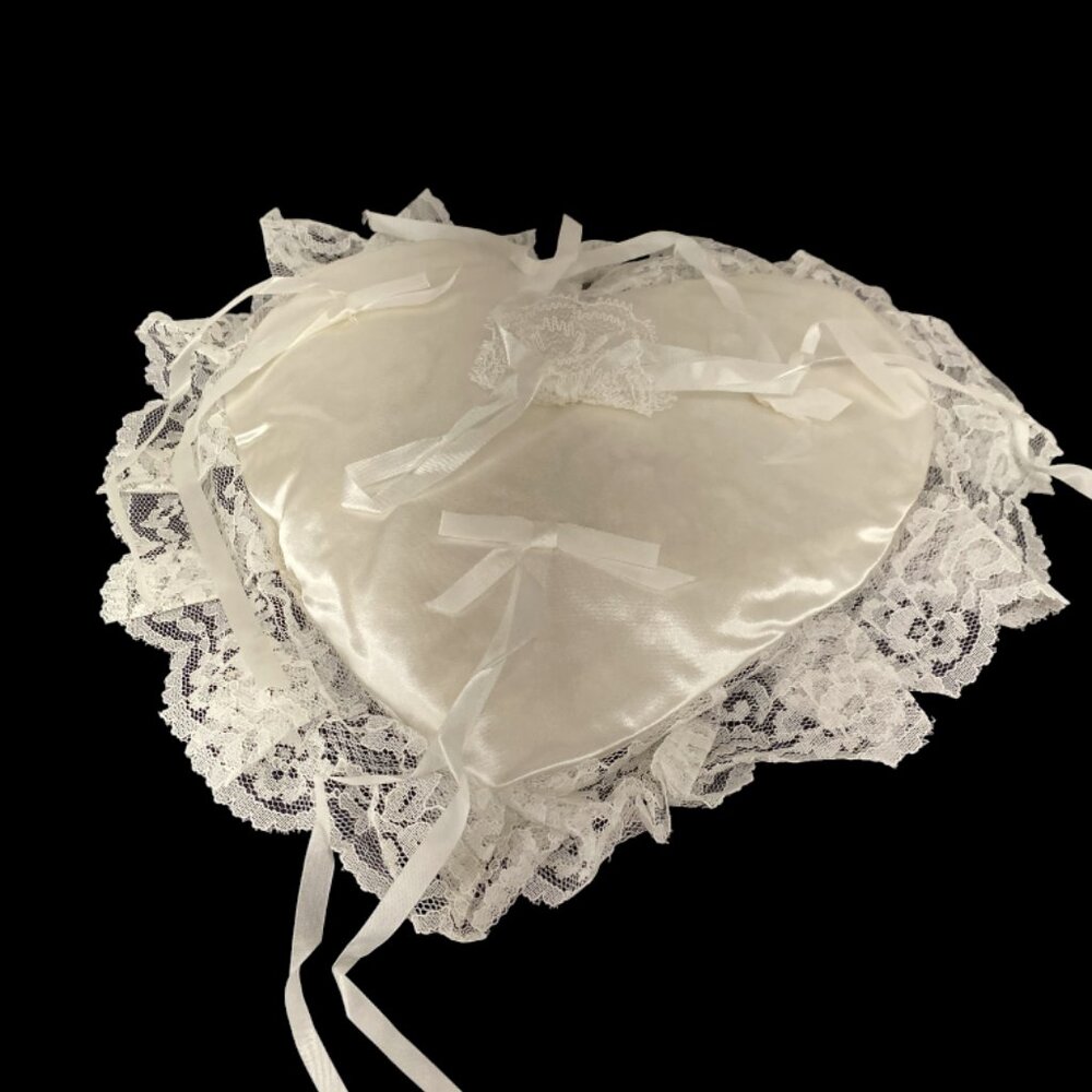 SATIN RING PILLOW -- Vintage 1980, Elastic Hold Strap, Ring Ties, Lace Doily - Picture 9 of 13